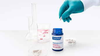 du_anacaps_expert_food supplement_chronic-hair-loss_expertise science_packshot_16x9_01.2026